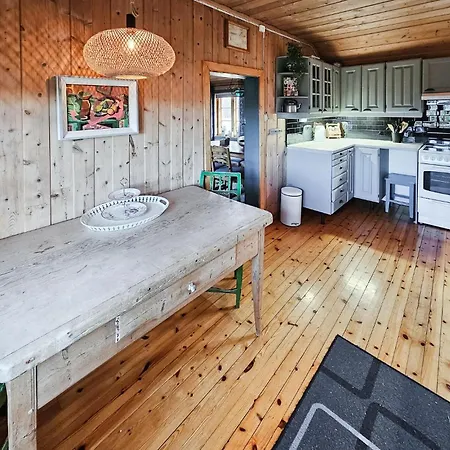 4 Bedroom Awesome In