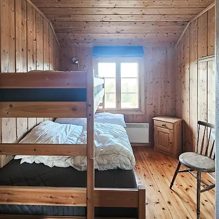 4 Bedroom Awesome In 海姆瑟达尔