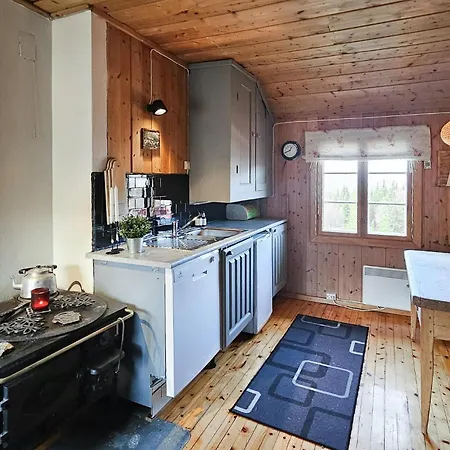 Holiday home 4 Bedroom Awesome In *